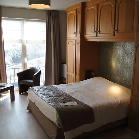 Logis Beau Sejour Hotell Frahan